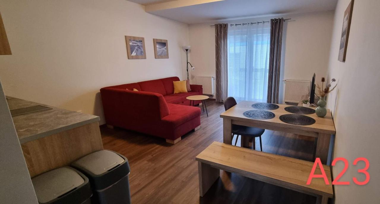 Apartmanovy Dom Lucky 188 เดมานอฟสกา โดลินา ภายนอก รูปภาพ