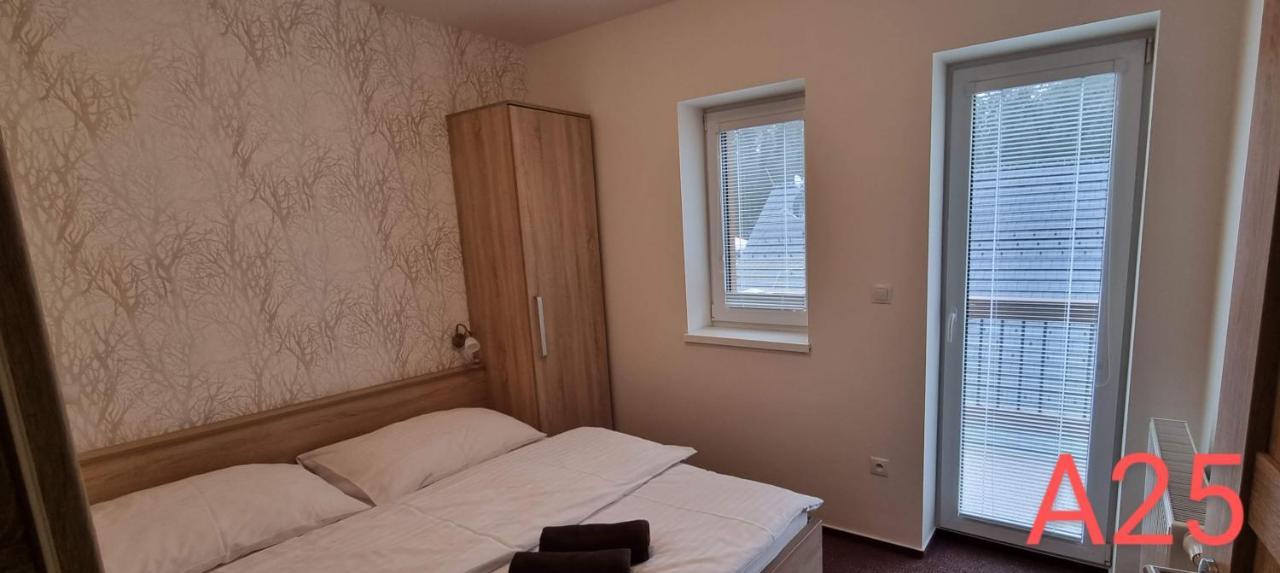 Apartmanovy Dom Lucky 188 เดมานอฟสกา โดลินา ภายนอก รูปภาพ