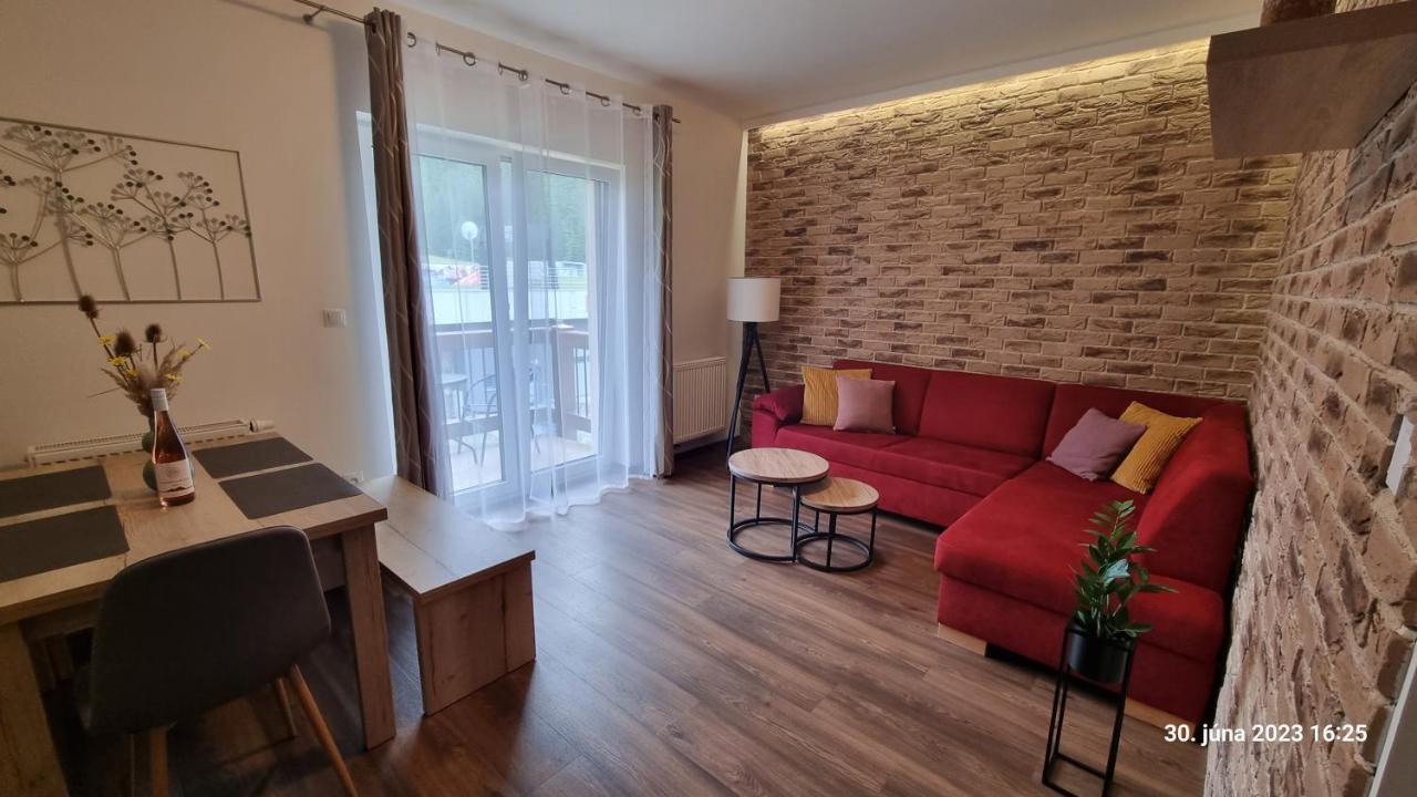 Apartmanovy Dom Lucky 188 เดมานอฟสกา โดลินา ภายนอก รูปภาพ