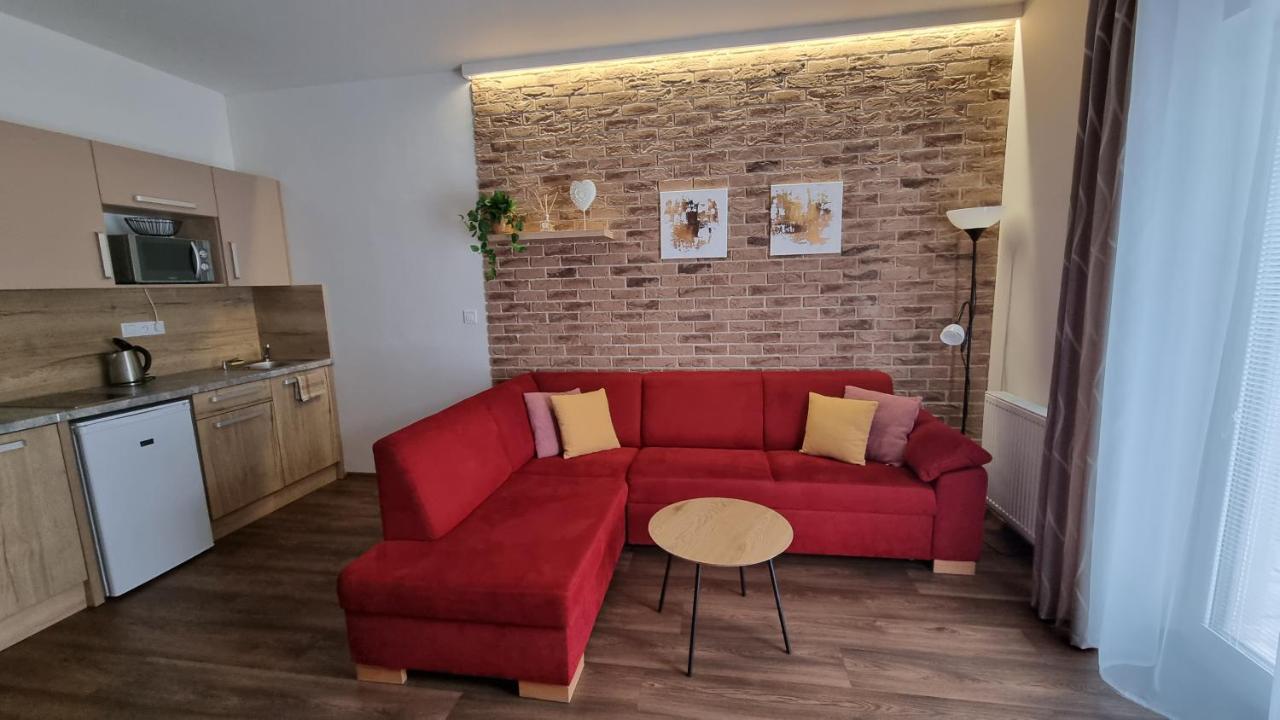 Apartmanovy Dom Lucky 188 เดมานอฟสกา โดลินา ภายนอก รูปภาพ