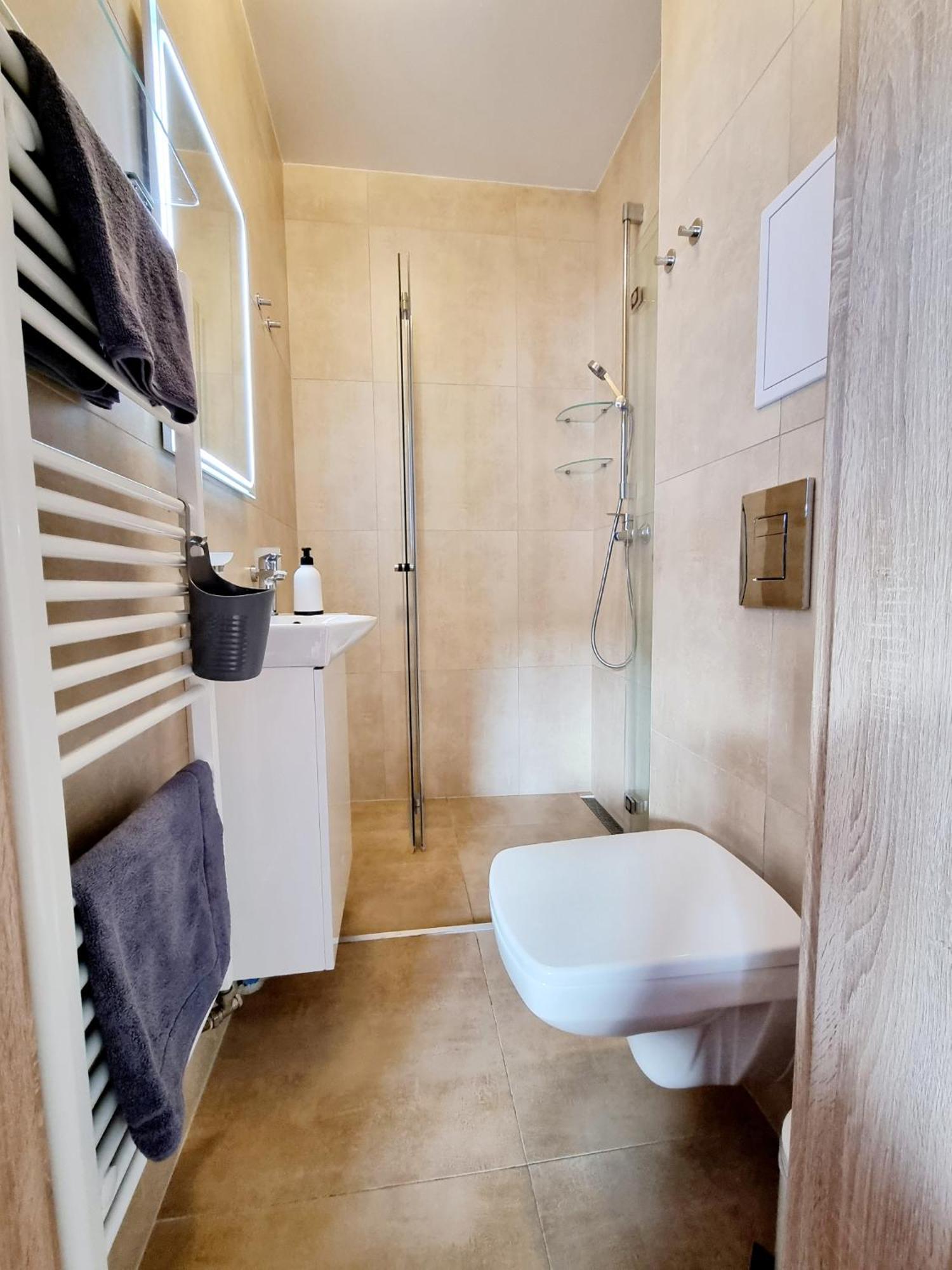 Apartmanovy Dom Lucky 188 เดมานอฟสกา โดลินา ภายนอก รูปภาพ